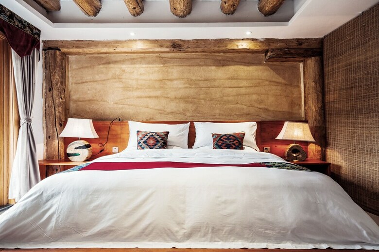 Shangri-la Salloi Rustic Luxury Hotel