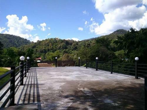 Hostal Bann-rim-nam Guesthouse