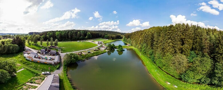 Gl�serner Bauernhof
