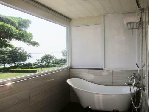Breeze And Waves Hostel