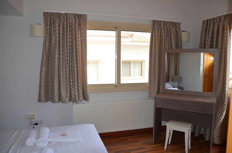 Anthorina Villa 18
