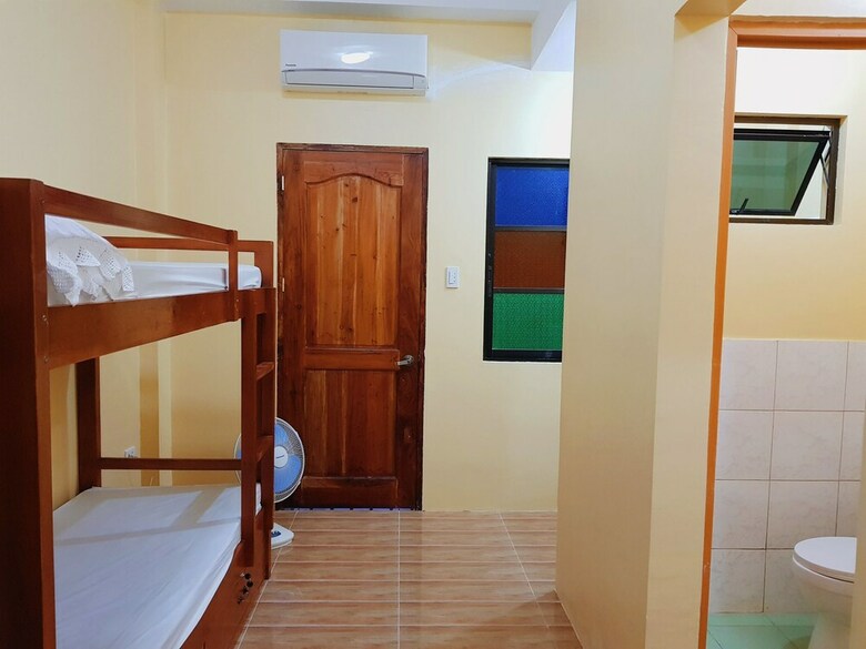 Hostal Pamujo Hostel
