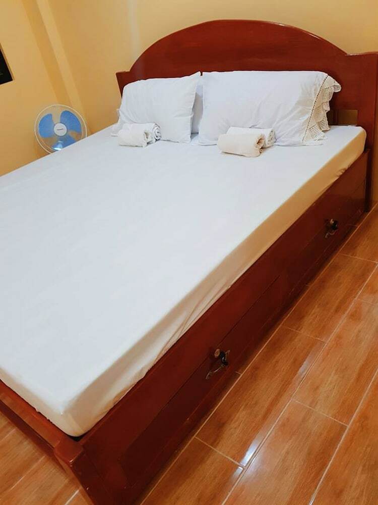 Hostal Pamujo Hostel