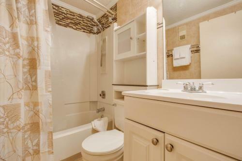 Apartamento 2 Bedroom Condo Unit 304