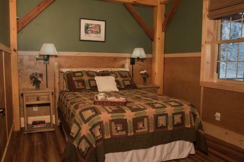 Lodge Robert Frost Mountain Cabins