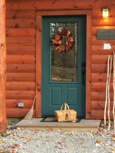 Lodge Robert Frost Mountain Cabins