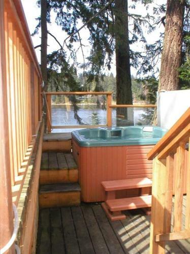 242 - Dolly Mops Cabin