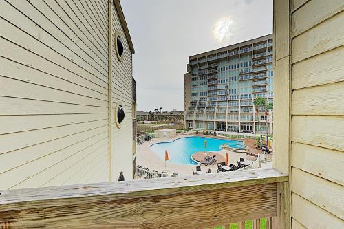 Apartamento 6300 Padre Blvd Condo Unit 877