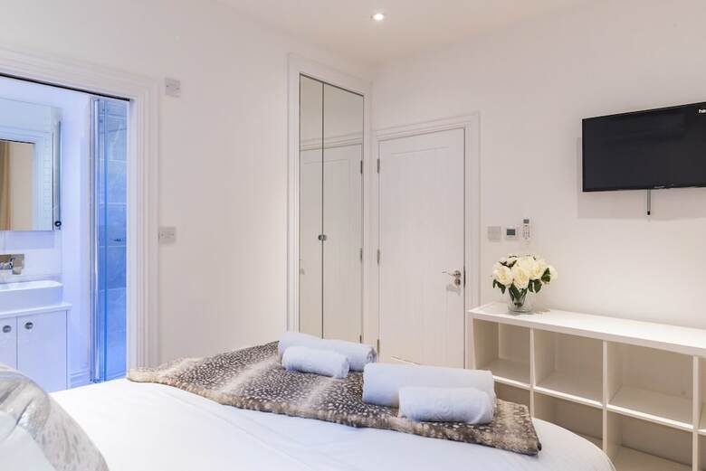 Fulham Road Apartments