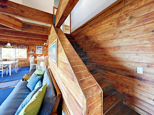13610 S Coast Hwy Home