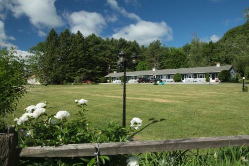Governor's Rock Motel