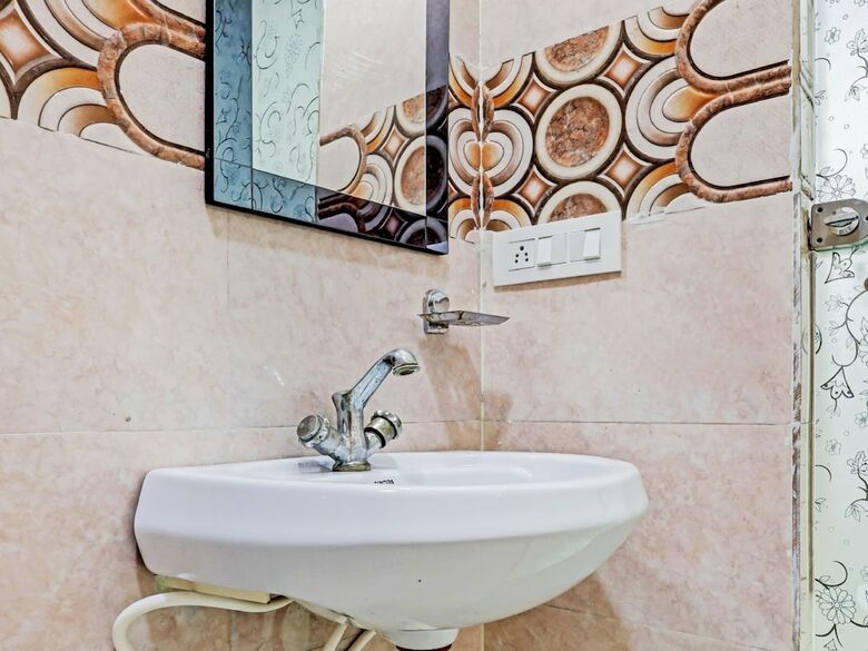 Hotel Oyo 16116 Ashoka