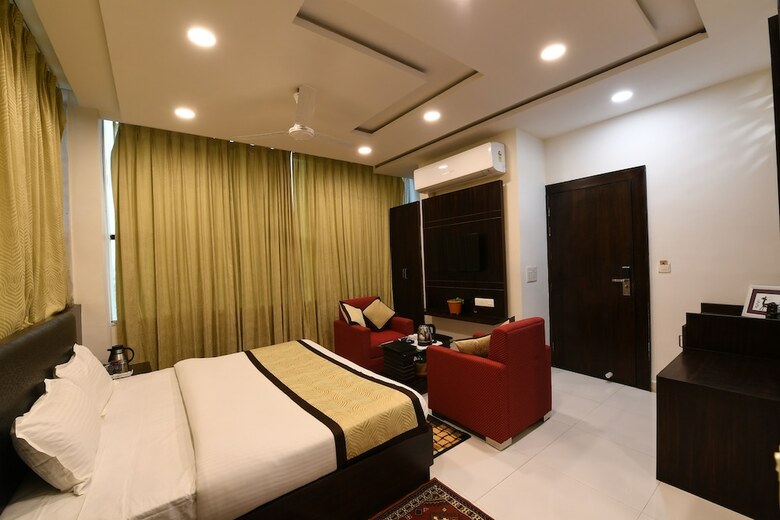 Hotel Madhav Muskan Residency