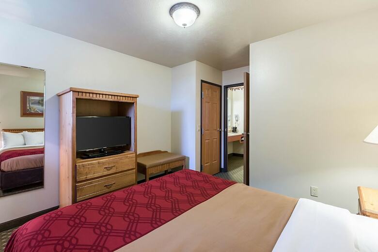 Motel Econo Lodge Inn & Suites