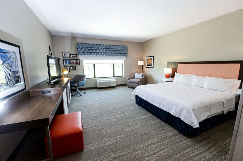 Hotel Hampton Inn & Suites Lenoir