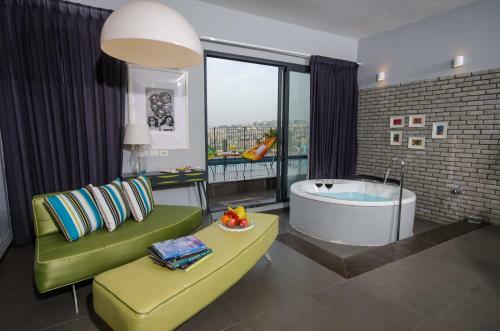 Lodge The Fifties Suites