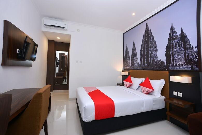 Hotel Oyo 611 The Edwin Syariah