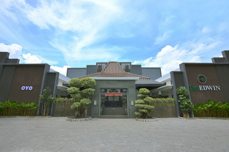 Hotel Oyo 611 The Edwin Syariah