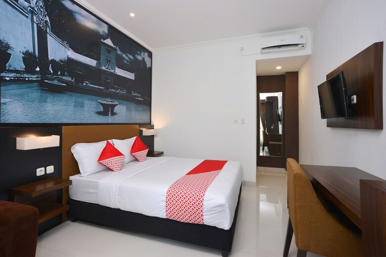 Hotel Oyo 611 The Edwin Syariah