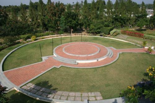 Hotel Arunai Anantha Resort