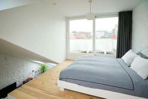 B&B Home & The City