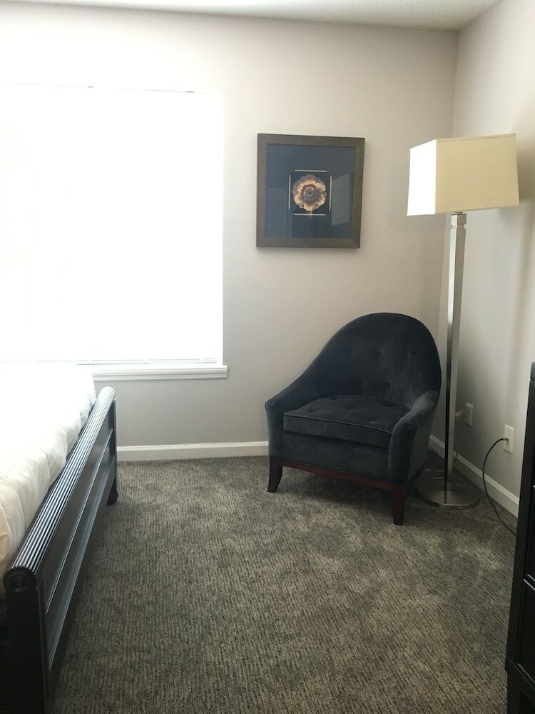 Aparthotel Ambassador Inn And Suites