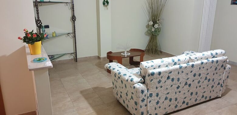 Porzione Di Villa Seminterrato