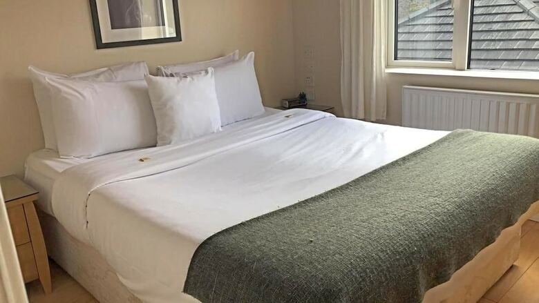 Hotel Leeson Bridge Guesthouse
