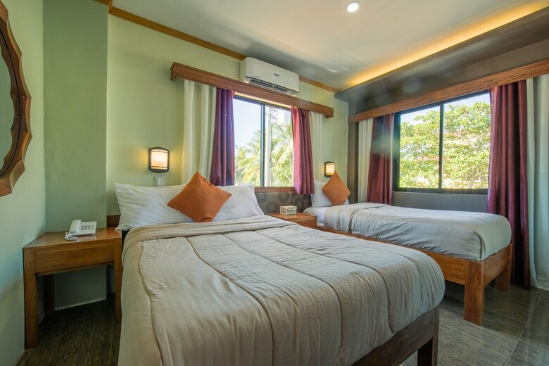 Rawis Resort Hotel