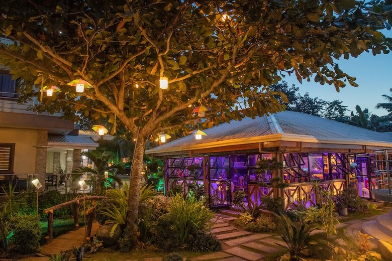 Rawis Resort Hotel