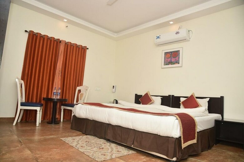Man Singh Hotel And Resorts