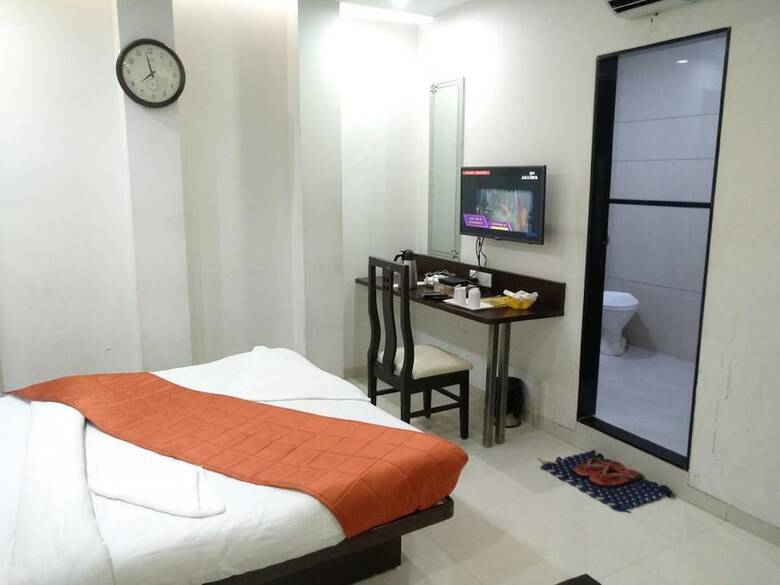 Hotel One Up