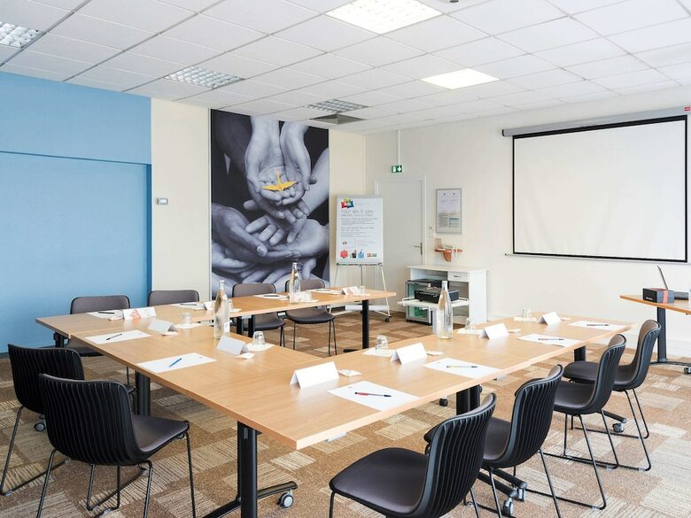 Hotel Ibis Laval Le Relais D'armor