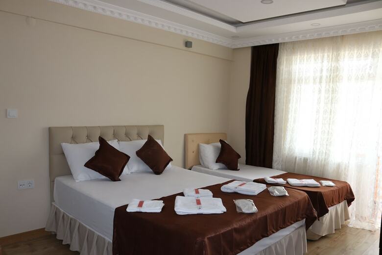 Hotel Kumsal Otel