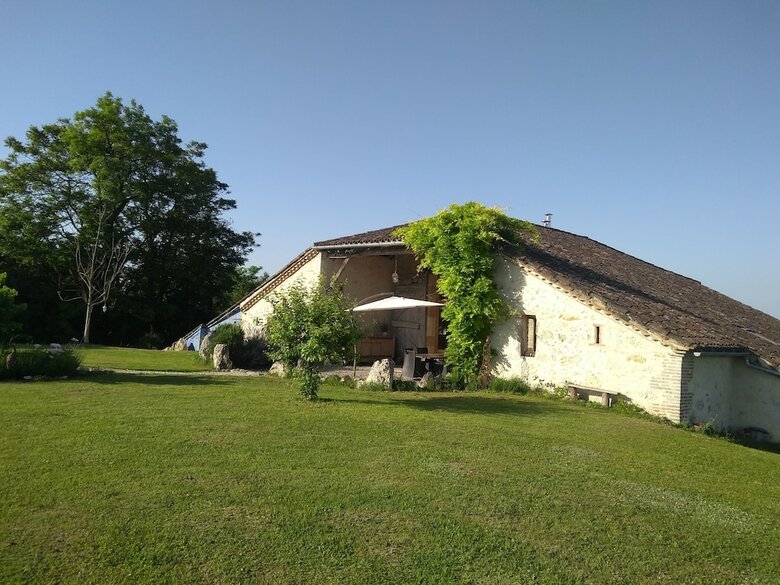 Le Domaine Du Chasselas - B&B