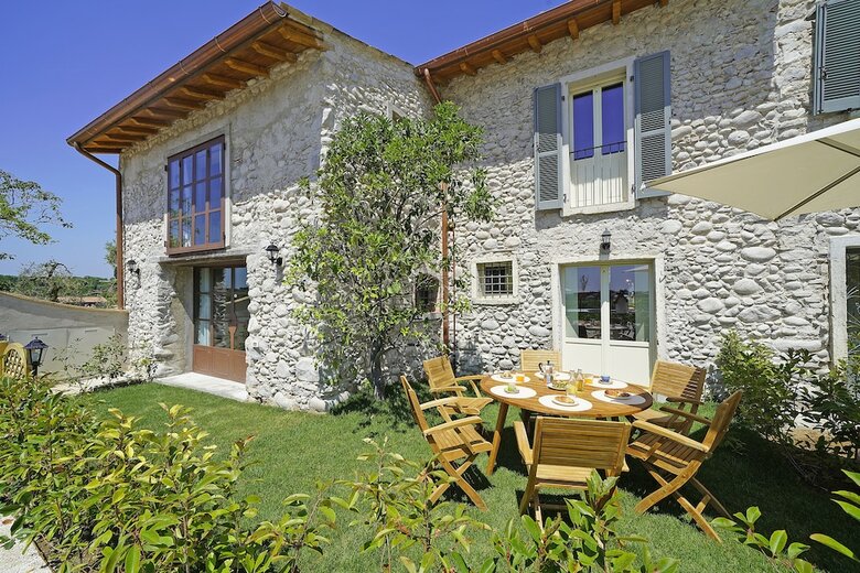 Dogoli Country Apartments