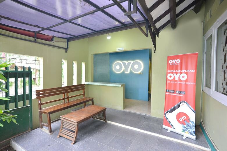 Hostal Oyo 722 Uno Guesthouse