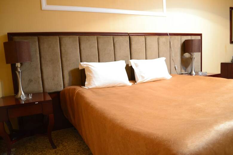 Hotel Remi Khudjant