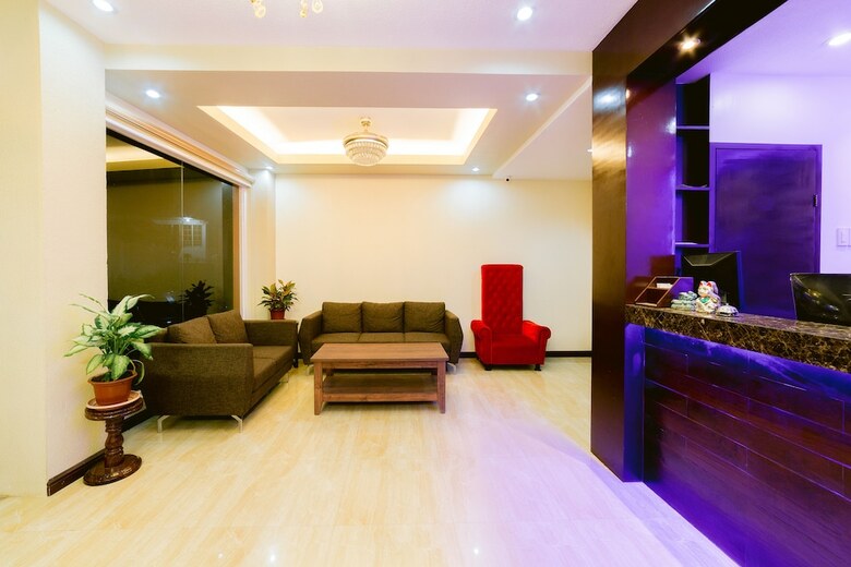 Hotel Avisha Suites
