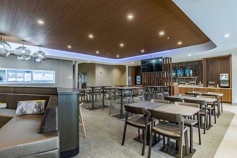 Hotel Springhill Suites By Marriott Fort Wayne North
