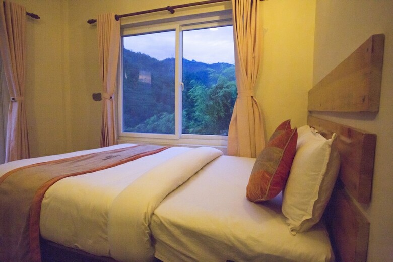 Hotel Trishuli Riverside Resort