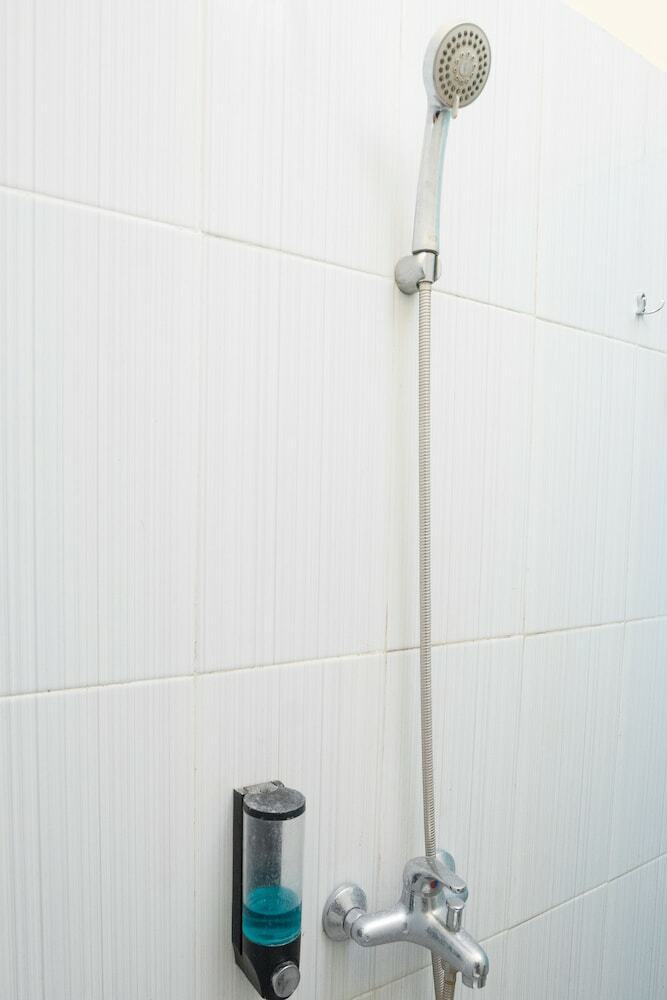 Hostal Oyo 643 Al Thalib 8 Syariah