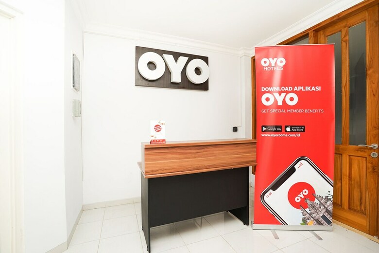 Hotel Oyo 747 Cipunegara Residence