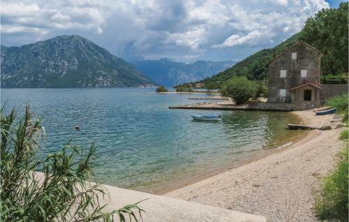 Two-bedroom Apartment In Kotor