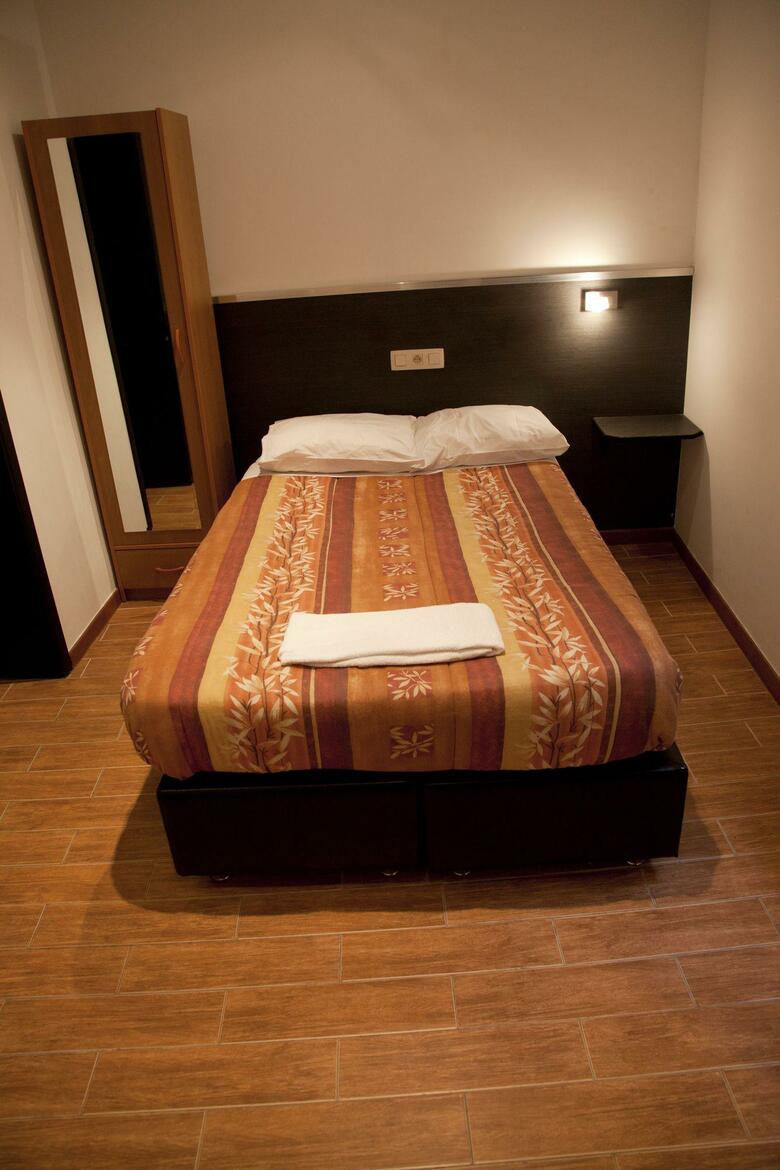 Hotel Barry