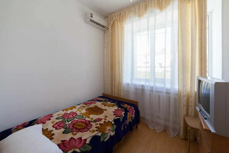 Hotel Krasnyi Mayak
