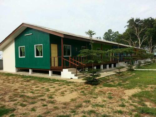 Hostal First Guest House