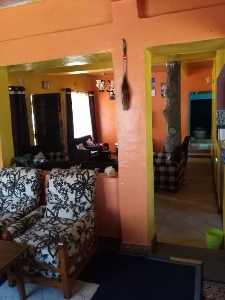 Hotel Karugia House