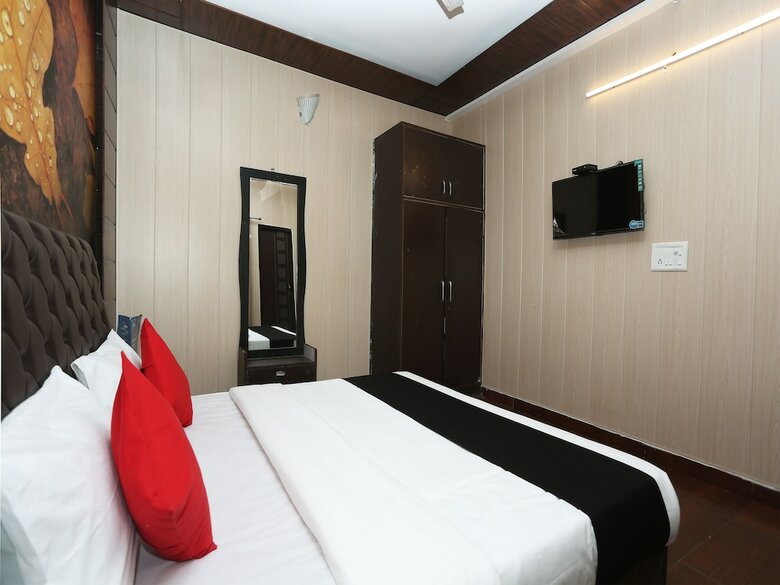 Hotel Capital O 24794 Aaryavan Resorts