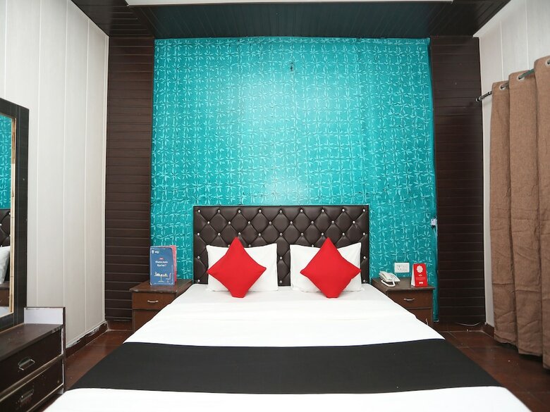 Hotel Capital O 24794 Aaryavan Resorts